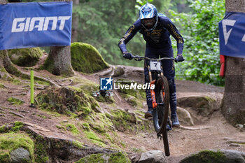 2023-07-01 - Benoit Coulanges (FRA) in action during DH Elite Men race, at UCI MTB World Cup 2023, Val di Sole stage on July 01, 2023 in Val di Sole, Trento, Italy. - UCI MTB  WORLD CUP - DOWNHILL ELITE MEN RACE - MTB - MOUNTAIN BIKE - CYCLING