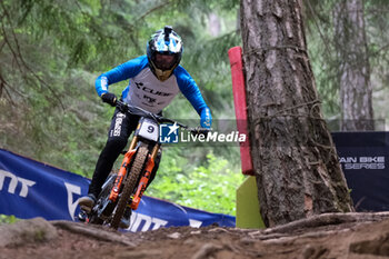 2023-07-01 - Danny Hart (GBR) in action during DH Elite Men race, at UCI MTB World Cup 2023, Val di Sole stage on July 01, 2023 in Val di Sole, Trento, Italy. - UCI MTB  WORLD CUP - DOWNHILL ELITE MEN RACE - MTB - MOUNTAIN BIKE - CYCLING