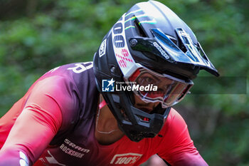2023-07-01 - Portrait of Loris Vergier (FRA) in action during DH Elite Men race, at UCI MTB World Cup 2023, Val di Sole stage on July 01, 2023 in Val di Sole, Trento, Italy. - UCI MTB  WORLD CUP - DOWNHILL ELITE MEN RACE - MTB - MOUNTAIN BIKE - CYCLING