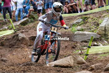 2023-07-01 - Nina Hoffmann (GER) in action during DH Elite Women race, at UCI MTB World Cup 2023, Val di Sole stage on July 01, 2023 in Val di Sole, Trento, Italy. - UCI MTB  WORLD CUP - DOWNHILL ELITE WOMEN RACE - MTB - MOUNTAIN BIKE - CYCLING