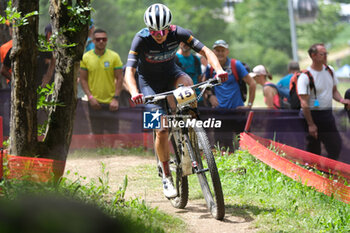 2023-07-02 - Gwendalyn Gibson (USA) in action during XCO Elite Women race, at UCI MTB World Series 2023, Val di Sole stage on July 02, 2023 in Val di Sole, Trento, Italy. - UCI MTB WORLD CUP - XCO ELITE WOMEN RACE - MTB - MOUNTAIN BIKE - CYCLING