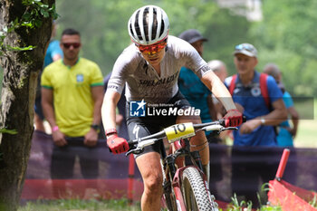 2023-07-02 - Sina Frei (SUI) in action during XCO Elite Women race, at UCI MTB World Series 2023, Val di Sole stage on July 02, 2023 in Val di Sole, Trento, Italy. - UCI MTB WORLD CUP - XCO ELITE WOMEN RACE - MTB - MOUNTAIN BIKE - CYCLING
