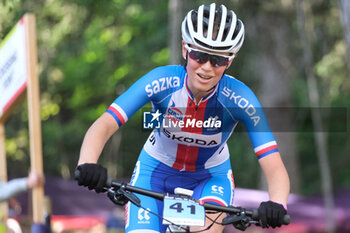 2023-07-02 - Aneta Novotna (CZE) in action during XCO U23 Women race, at UCI MTB World Series 2023, Val di Sole stage on July 02, 2023 in Val di Sole, Trento, Italy. - UCI MTB WORLD CUP - XCO U23 WOMEN RACE - MTB - MOUNTAIN BIKE - CYCLING