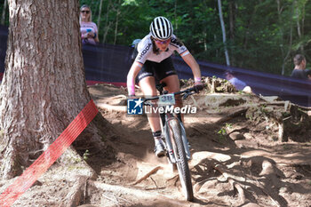 2023-07-02 - Antonia Weeger (GER) in action during XCO U23 Women race, at UCI MTB World Series 2023, Val di Sole stage on July 02, 2023 in Val di Sole, Trento, Italy. - UCI MTB WORLD CUP - XCO U23 WOMEN RACE - MTB - MOUNTAIN BIKE - CYCLING