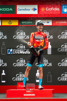 2023-09-16 - Wout Poels (Bahrain Victorious) celebrates on the podium the victory of the stage 20 of the Spanish bicycle race La Vuelta on September 16, 2023 in Guadarrama, Spain - LA VUELTA - STAGE 20 - MANZANARES EL REAL - GUADARRAMA - SPANISH LA VUELTA - CYCLING