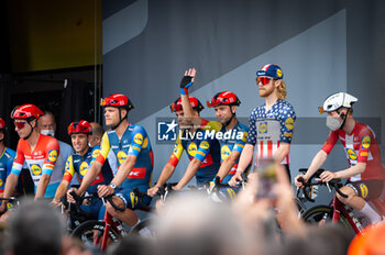 2023-07-01 - Giulio Ciccone (LIDL-TREK) with his teammates during the cycling teams presentation at San Mames stadium in Bilbao before the 1st stage of Tour de France 2023 - STAGE 1 - BILBAO-BILBAO - TOUR DE FRANCE - CYCLING