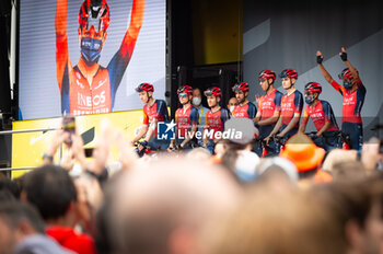 2023-07-01 - Egan Bernal (INEOS GRENADIERS) with his teammates during the cycling teams presentation at San Mames stadium in Bilbao before the 1st stage of Tour de France 2023 - STAGE 1 - BILBAO-BILBAO - TOUR DE FRANCE - CYCLING