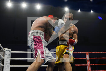 24/02/2023 - Mirko Di Carlantonio (ITA) and Khalil El Harraz (ITA) during the boxing match valid for the European IBF Latino Middleweight Title on Febraury 24, 2023 at PalaTorrino in Rome, Italy. - IBF LATIN MIDDLEWEIGHT TITLE - MIRKO DI CARLANTONIO VS KHALIL EL HARRAZ - BOXE - CONTATTO