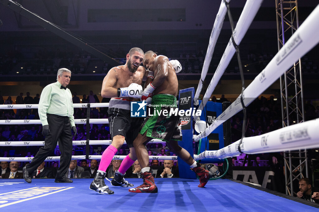 WBC Mediterranean title - Morello vs Nmomah - BOXING - CONTACT