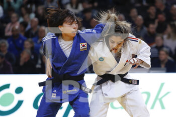 04/02/2023 - Shirine Boukli (FRA) (FLAM 91) competed in Women -48kg category and lost against Hyekygong (KOR) during the International Judo Paris Grand Slam 2023 (IJF) on February 4, 2023 at Accor Arena in Paris, France - JUDO - PARIS GRAND SLAM 2023 - JUDO - CONTATTO