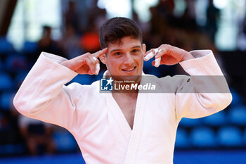 2023-06-10 - Jorge Cano Garcia (ESP) celebrates the bronze medal, Men -73 kg during the Madrid European Open 2023, European Judo Union event on June 10, 2023 at Polideportivo Municipal de Gallur in Madrid, Spain - JUDO - MADRID EUROPEAN OPEN 2023 - JUDO - CONTACT