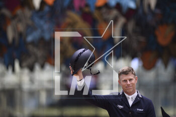 2023-03-18 - Max Kuhner (FRA) riding EIC Coriolis Des Isles during the Saut Hermès 2023, equestrian FEI event on March 18, 2023 at the ephemeral Grand-palais in Paris, France - EQUESTRIAN - THE SAUT HERMES 2023 - INTERNATIONALS - EQUESTRIAN