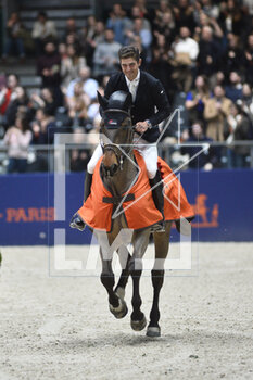 2023-03-19 - Victor Bettendorf (LUX) riding Mr. Tac during the Saut Hermès 2023, equestrian FEI event on March 19, 2023 at the ephemeral Grand-palais in Paris, France - EQUESTRIAN - THE SAUT HERMES 2023 - INTERNATIONALS - EQUESTRIAN