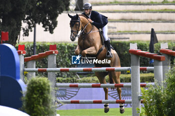 2023-05-25 - Richard Vogel (GER) during the 90° CSIO ROMA 2023, CSIO5* A against the clock (238.2.1) - 1.50m - 30.000 € - LR - presented by ENI, on May 25, 2023 at Piazza di Siena in Rome, Italy. - CSIO ROMA PIAZZA DI SIENA - INTERNATIONALS - EQUESTRIAN