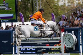 2023-08-30 - VRIELING JUR of Holland riding Long John Silver 3 N.O.P. during the FEI European Jumping Championship 2023, Equestrian event on August 30, 2023 at hippodrome Snai San Siro in Mila - 2023 JUMPING EUROPEAN CHAMPIONSHIP - INTERNATIONALS - EQUESTRIAN