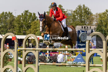 2023-08-30 - PHILIPPAERTS Olivier of Belgium riding H&M Miro during the FEI European Jumping Championship 2023, Equestrian event on August 30, 2023 at hippodrome Snai San Siro in Milan, Italy - 2023 JUMPING EUROPEAN CHAMPIONSHIP - INTERNATIONALS - EQUESTRIAN