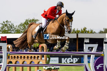 2023-08-30 - PHILIPPAERTS Olivier of Belgium riding H&M Miro during the FEI European Jumping Championship 2023, Equestrian event on August 30, 2023 at hippodrome Snai San Siro in Milan, Italy - 2023 JUMPING EUROPEAN CHAMPIONSHIP - INTERNATIONALS - EQUESTRIAN