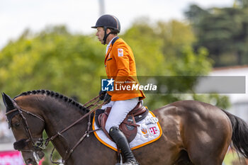 2023-08-31 - VAN DER VLEUTEN Maikel of Holland riding O’Bailey VH Brouweshof during the FEI European Jumping Championship 2023, Equestrian event on August 30, 2023 at hippodrome Snai San Siro in Milan, Italy - 2023 JUMPING EUROPEAN CHAMPIONSHIP - INTERNATIONALS - EQUESTRIAN