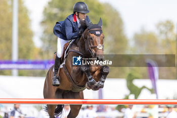2023-08-31 - GREDLEY Tim of Great Britain riding Medoc de Toxandria during the FEI European Jumping Championship 2023, Equestrian event on August 30, 2023 at hippodrome Snai San Siro in Milan, Italy - 2023 JUMPING EUROPEAN CHAMPIONSHIP - INTERNATIONALS - EQUESTRIAN