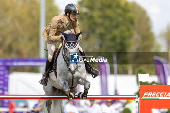 2023-08-31 - ZORZI Alberto of Italy riding Highlight W during the FEI European Jumping Championship 2023, Equestrian event on August 30, 2023 at hippodrome Snai San Siro in Milan, Italy - 2023 JUMPING EUROPEAN CHAMPIONSHIP - INTERNATIONALS - EQUESTRIAN