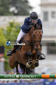 2023-08-31 - FREDRICSON Jens of Sweden riding Markan Cosmopolit during the FEI European Jumping Championship 2023, Equestrian event on August 30, 2023 at hippodrome Snai San Siro in Milan, Italy - 2023 JUMPING EUROPEAN CHAMPIONSHIP - INTERNATIONALS - EQUESTRIAN