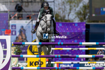 2023-09-01 - DUFFY Michael of Ireland riding Cinca 3 during the FEI European Jumping Championship 2023, Equestrian event on August 30, 2023 at hippodrome Snai San Siro in Milan, Italy - 2023 JUMPING EUROPEAN CHAMPIONSHIP - INTERNATIONALS - EQUESTRIAN