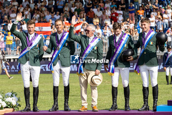 2023-09-01 - Silver medal for the Irish team at the FEI European Jumping Championship 2023, Equestrian event on August 30, 2023 at hippodrome Snai San Siro in Milan, Italy - 2023 JUMPING EUROPEAN CHAMPIONSHIP - INTERNATIONALS - EQUESTRIAN