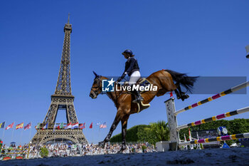 2023-06-24 - Keira Stoute riding Festival du Banney during the Longines Paris Eiffel Jumping 2023, Longines Global Champions Tour, Equestrian event on June 24, 2023 at Champ de Mars in Paris, France - EQUESTRIAN - PARIS EIFFEL JUMPING 2023 - INTERNATIONALS - EQUESTRIAN