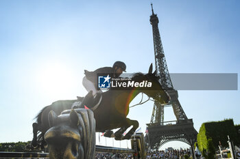 2023-06-24 - Edward LEVY of France riding Broadway de Mormoulin during the Longines Paris Eiffel Jumping 2023, Longines Global Champions Tour, Equestrian event on June 24, 2023 at Champ de Mars in Paris, France - EQUESTRIAN - PARIS EIFFEL JUMPING 2023 - INTERNATIONALS - EQUESTRIAN
