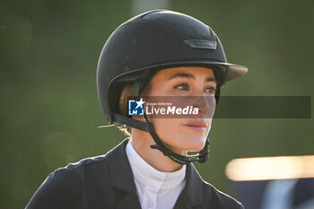 2023-06-24 - Jessica SPRINGSTEEN of United States during the Longines Paris Eiffel Jumping 2023, Longines Global Champions Tour, Equestrian event on June 24, 2023 at Champ de Mars in Paris, France - EQUESTRIAN - PARIS EIFFEL JUMPING 2023 - INTERNATIONALS - EQUESTRIAN