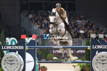 2023-11-12 - Alberto Zorzi (ITA) riding Highlight W in action during the CSI5* - W Longines FEI World Cup Competition presented by Scuderia 1918 - Verona Jumping at 125th edition of Fieracavalli on November 12, 2023, Verona, Italy. - CSI5* - W LONGINES FEI WORLD CUP COMPETITION - VERONA JUMPING - INTERNATIONALS - EQUESTRIAN