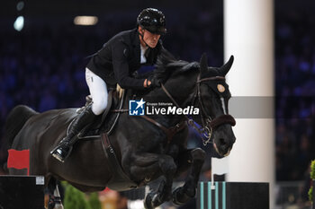 12/11/2023 - Kevin Jochems (NED) riding Flying Jackie in action during the CSI5* - W Longines FEI World Cup Competition presented by Scuderia 1918 - Verona Jumping at 125th edition of Fieracavalli on November 12, 2023, Verona, Italy. - CSI5* - W LONGINES FEI WORLD CUP COMPETITION - VERONA JUMPING - INTERNAZIONALI - EQUITAZIONE
