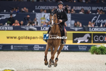 2023-11-12 - Emanuele Gaudiano (ITA) riding Chalou in action during the CSI5* - W Longines FEI World Cup Competition presented by Scuderia 1918 - Verona Jumping at 125th edition of Fieracavalli on November 12, 2023, Verona, Italy. - CSI5* - W LONGINES FEI WORLD CUP COMPETITION - VERONA JUMPING - INTERNATIONALS - EQUESTRIAN