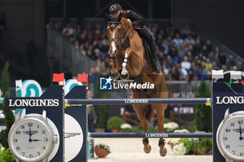 12/11/2023 - Emanuele Gaudiano (ITA) riding Chalou in action during the CSI5* - W Longines FEI World Cup Competition presented by Scuderia 1918 - Verona Jumping at 125th edition of Fieracavalli on November 12, 2023, Verona, Italy. - CSI5* - W LONGINES FEI WORLD CUP COMPETITION - VERONA JUMPING - INTERNAZIONALI - EQUITAZIONE