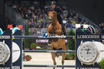 2023-11-12 - Giampiero Garofalo (ITA) riding Max van Lentz Schrans in action during the CSI5* - W Longines FEI World Cup Competition presented by Scuderia 1918 - Verona Jumping at 125th edition of Fieracavalli on November 12, 2023, Verona, Italy. - CSI5* - W LONGINES FEI WORLD CUP COMPETITION - VERONA JUMPING - INTERNATIONALS - EQUESTRIAN
