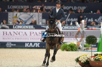 12/11/2023 - Steve Guerdat (SWI) riding Venard de Cerisy in action during the CSI5* - W Longines FEI World Cup Competition presented by Scuderia 1918 - Verona Jumping at 125th edition of Fieracavalli on November 12, 2023, Verona, Italy. - CSI5* - W LONGINES FEI WORLD CUP COMPETITION - VERONA JUMPING - INTERNAZIONALI - EQUITAZIONE