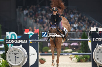 2023-11-12 - Francesca Ciriesi (ITA) riding Cape Coral in action during the CSI5* - W Longines FEI World Cup Competition presented by Scuderia 1918 - Verona Jumping at 125th edition of Fieracavalli on November 12, 2023, Verona, Italy. - CSI5* - W LONGINES FEI WORLD CUP COMPETITION - VERONA JUMPING - INTERNATIONALS - EQUESTRIAN