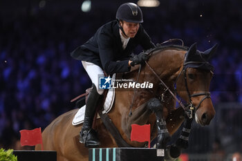2023-11-12 - Lars Bak Andersen (DEN) riding Ehtene in action during the CSI5* - W Longines FEI World Cup Competition presented by Scuderia 1918 - Verona Jumping at 125th edition of Fieracavalli on November 12, 2023, Verona, Italy. - CSI5* - W LONGINES FEI WORLD CUP COMPETITION - VERONA JUMPING - INTERNATIONALS - EQUESTRIAN