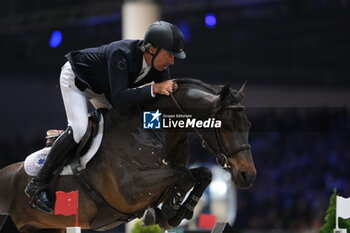 2023-11-12 - Armando Trapote (ESP) riding Tornado VS in action during the CSI5* - W Longines FEI World Cup Competition presented by Scuderia 1918 - Verona Jumping at 125th edition of Fieracavalli on November 12, 2023, Verona, Italy. - CSI5* - W LONGINES FEI WORLD CUP COMPETITION - VERONA JUMPING - INTERNATIONALS - EQUESTRIAN