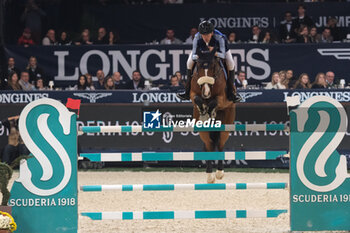 2023-11-12 - Peder Fredricson (SWE) riding Hansson WL in action during the barrage of CSI5* - W Longines FEI World Cup Competition presented by Scuderia 1918 - Verona Jumping at 125th edition of Fieracavalli on November 12, 2023, Verona, Italy. - CSI5* - W LONGINES FEI WORLD CUP COMPETITION - VERONA JUMPING - INTERNATIONALS - EQUESTRIAN