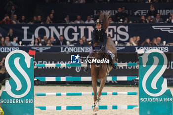 12/11/2023 - Francesca Ciriesi (ITA) riding Cape Coral in action during the barrage of CSI5* - W Longines FEI World Cup Competition presented by Scuderia 1918 - Verona Jumping at 125th edition of Fieracavalli on November 12, 2023, Verona, Italy. - CSI5* - W LONGINES FEI WORLD CUP COMPETITION - VERONA JUMPING - INTERNAZIONALI - EQUITAZIONE