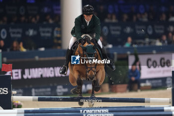 2023-11-11 - Francesco Turturiello (ITA) riding Quite Balou in action during the CSI5* - International Competition N°5 presented by Crivelli - Verona Jumping at 125th Fieracavalli on November 11, 2023, Verona, Italy. - CSI5* - INTERNATIONAL COMPETITION N°5 - VERONA JUMPING - INTERNATIONALS - EQUESTRIAN