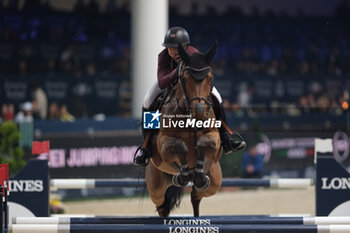 11/11/2023 - Paris Sellon (FRA) riding Attoucha in action during the CSI5* - International Competition N°5 presented by Crivelli - Verona Jumping at 125th Fieracavalli on November 11, 2023, Verona, Italy. - CSI5* - INTERNATIONAL COMPETITION N°5 - VERONA JUMPING - INTERNAZIONALI - EQUITAZIONE