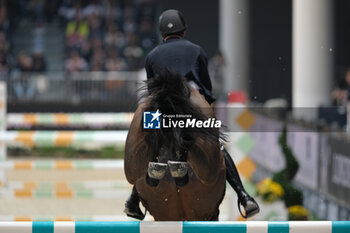 11/11/2023 - Harry Charles (GBR) riding Aralyn Blue in action during the CSI5* - International Competition N°5 presented by Crivelli - Verona Jumping at 125th Fieracavalli on November 11, 2023, Verona, Italy. - CSI5* - INTERNATIONAL COMPETITION N°5 - VERONA JUMPING - INTERNAZIONALI - EQUITAZIONE