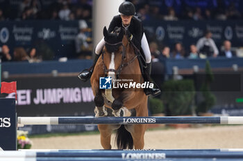 2023-11-11 - Isabella Russekoff (ISR) riding C Vier 2 in action during the CSI5* - International Competition N°5 presented by Crivelli - Verona Jumping at 125th Fieracavalli on November 11, 2023, Verona, Italy. - CSI5* - INTERNATIONAL COMPETITION N°5 - VERONA JUMPING - INTERNATIONALS - EQUESTRIAN