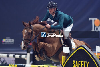 11/11/2023 - Steve Guerdat (SWI) riding Albfuehern Iashin Sitte in action during the CSI5* - International Competition N°5 presented by Crivelli - Verona Jumping at 125th Fieracavalli on November 11, 2023, Verona, Italy. - CSI5* - INTERNATIONAL COMPETITION N°5 - VERONA JUMPING - INTERNAZIONALI - EQUITAZIONE