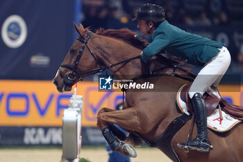 2023-11-11 - Steve Guerdat (SWI) riding Albfuehern Iashin Sitte in action during the CSI5* - International Competition N°5 presented by Crivelli - Verona Jumping at 125th Fieracavalli on November 11, 2023, Verona, Italy. - CSI5* - INTERNATIONAL COMPETITION N°5 - VERONA JUMPING - INTERNATIONALS - EQUESTRIAN