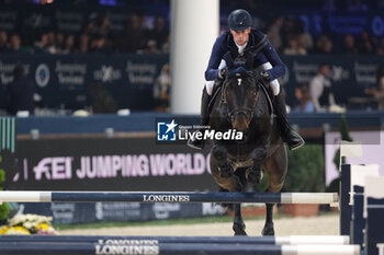 11/11/2023 - Daniel Deusser (GER) riding Loui LN in action during the CSI5* - International Competition N°5 presented by Crivelli - Verona Jumping at 125th Fieracavalli on November 11, 2023, Verona, Italy. - CSI5* - INTERNATIONAL COMPETITION N°5 - VERONA JUMPING - INTERNAZIONALI - EQUITAZIONE