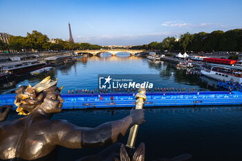 2023-08-17 - start depart, during the 2023 World Triathlon Olympic & Paralympic Games Test Event, on August from 17 to 20, 2023 in Paris, France - OLYMPIC GAMES PARIS 2024 - 2023 WORLD TRIATHLON OLYMPIC & PARALYMPIC GAMES TEST EVENT - OLYMPIC GAMES PARIS 2024 - OLYMPIC GAMES