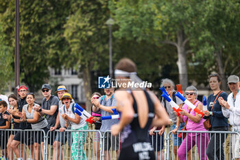 2023-08-18 - fans, supporters, crowd during the 2023 World Triathlon Olympic & Paralympic Games Test Event, on August from 17 to 20, 2023 in Paris, France - OLYMPIC GAMES PARIS 2024 - 2023 WORLD TRIATHLON OLYMPIC & PARALYMPIC GAMES TEST EVENT - OLYMPIC GAMES PARIS 2024 - OLYMPIC GAMES